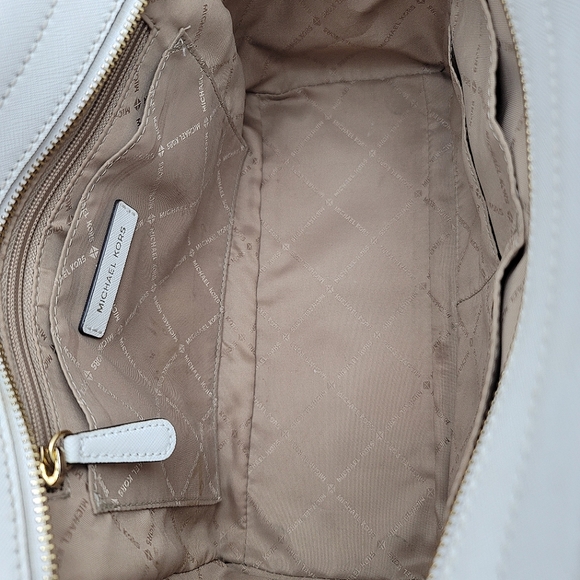 *FINAL PRICE* Michael Kors Studded Selma Medium Top Zip Leather Satchel - Picture 7 of 15